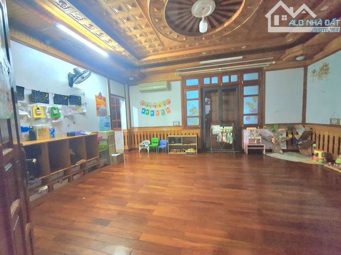 SIÊU BIỆT THỰ LÔ GÓC 3 MẶT TIỀN DỊCH VỌNG , 310m*15m*5T  CÓ HẦM, CÓ THANG MÁY - GIÁ 95 TỶ - 2