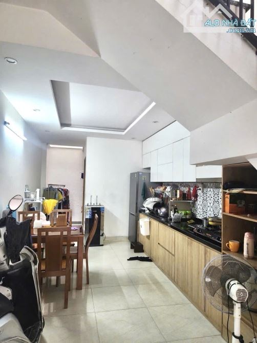 🏡 BÁN NHÀ 3 TẦNG KIỆT RỘNG – THOÁNG MÁT – TRUNG TÂM HÒA MINH, LIÊN CHIỂU – CHỈ 3,55 TỶ! - 2