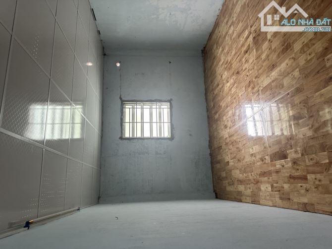 Bán nhà Q12 ngã 3 Đông Quang-Nguyễn Ảnh Thủ- 70m² hẻm rộng 8m, giá chỉ 4.2 tỷ - 2