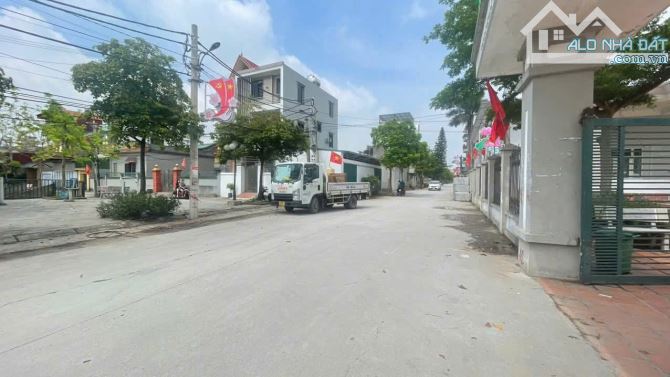 BÌA LÀNG PHÚC HẬU DỤC TÚ, 70M2 MẶT TIỀN QUYỀN LỰC KINH DOANH TẤP NẬP - 2