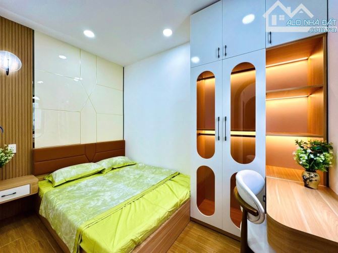 ĐINH TIÊN HOÀNG BÌNH THẠNH SÁT Q1 HẺM XE HƠI 2 TẦNG 5 TỶ 5 THƯƠNG LƯỢNG. - 2