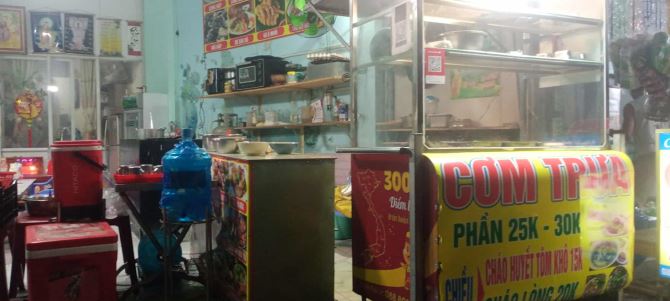 Nhà Mặt Tiền Gấp - Sẵn sàng kinh doanh Quán Cơm - 2
