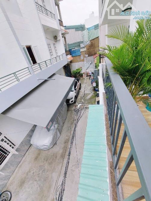 XE HƠI VÀO NHÀ - NHÀ LUNG LINH, 3PN GỒM 1PN TRỆT- SỔ VUÔNG - 45M2 - NHỈNH 5 TỶ - 2