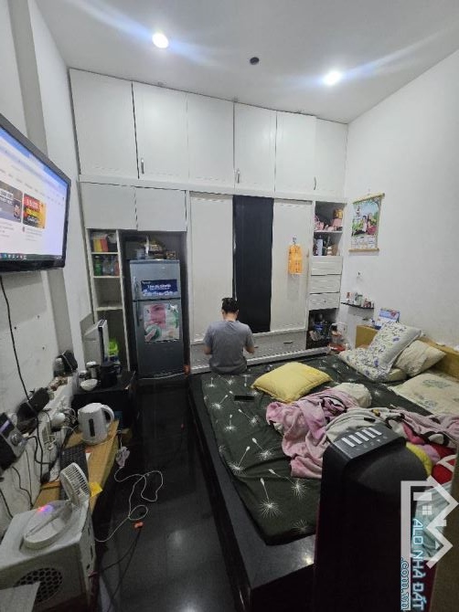 Bình thạnh . 2 tầng . 57m2 (3.5×16) 3pn. Có pn dưới trệt. Hẻm 2m . - 2