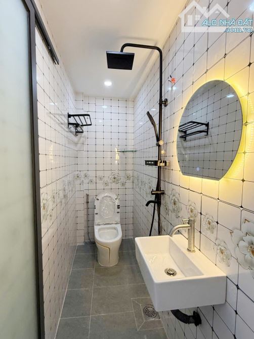 BÁN NHÀ GẦN ĐƯỜNG CỐNG LỠ, QUẬN BÌNH TÂN, HXH, CHỦ TẶNG NỘI THẤT, NHỈNH 4 TỶ - 2