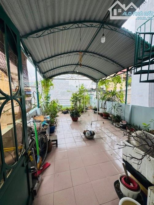 Tân Bình, hẻm XH thông, 3 Tầng, 56m2, gần Hoàng Việt_Nguyễn Thái Bình, 9.x Tỷ - 2