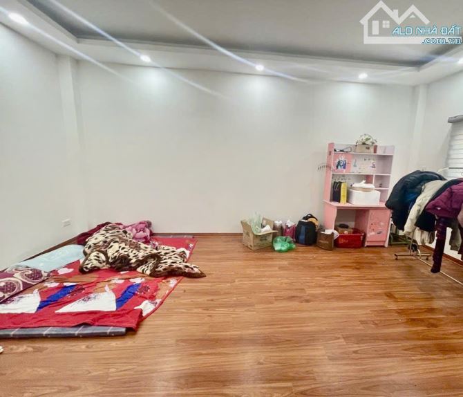 BÁN GẤP  Nhà Định Công, Lô Góc, Ngõ Thông, Gần Ô Tô 66m2, 5 tầng, MT4.5m Giá 10.4 tỷ - 2