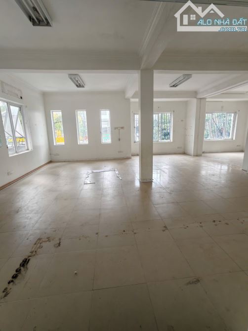 BÁN NHÀ LIỀN KỀ KHU ĐÔ THỊ VĂN KHÊ - 2