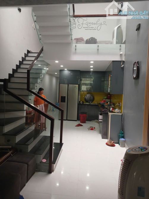 Nhà 2,5 Tầng Siêu Đẹp – Full Nội Thất – Giá Hấp Dẫn Chỉ 1 Tỷ 3 - Bao La – Quảng Phú - 2