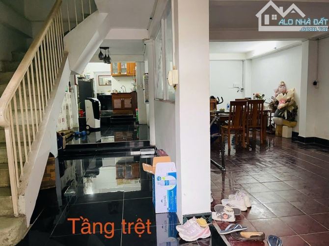Võ Thị Sáu quận 1 55/78m2 4 tầng giá chỉ 23 tỷ - 2