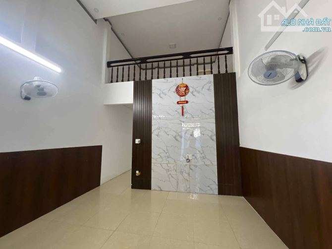 Bán nhà hẻm Nguyễn Du sau lưng Ủy ban tỉnh 2ty950 - 2