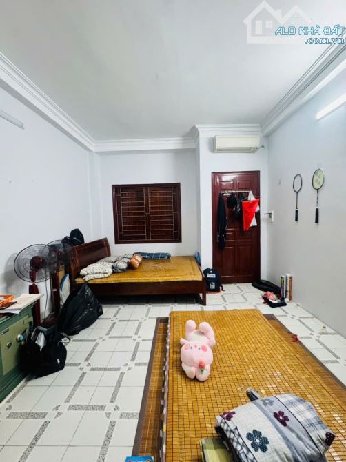 Nhà 4 tầng ngõ 64 Đông Thiên – 32m², đi lối 108/32 gần ô tô, giá 5,79 tỷ - 2