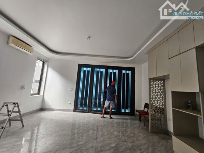 BÁN NHÀ 3 MẶT THOÁNG – ÂU CƠ - 60M² - DÒNG TIỀN - THANG MÁY – GIÁ CHỈ HƠN 13 TỶ