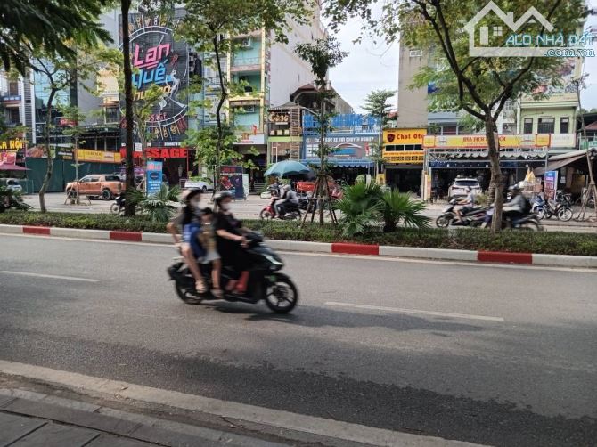 Lô đất đẹp nhất Linh Đàm view Hồ Linh Đàm, 3 mặt tiền - DT 482m2 Mặt tiền 52m 145 tỷ - 2