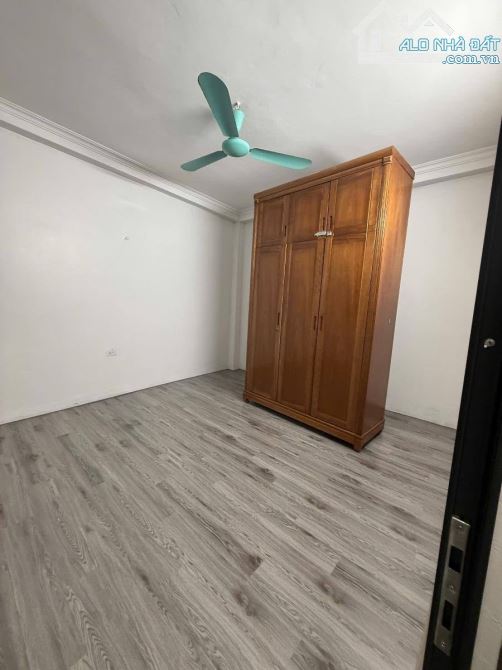 BÁN NHÀ 5 TẦNG NGAY TRUNG TÂM ĐỐNG ĐA, Ô TÔ ĐỖ CỔNG, 30m2, MT 6m GIÁ CHỈ 6.92 TỶ - 3