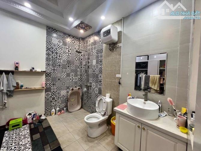BÁN NHÀ BÁT KHỐI, ÔTÔ ĐỖ CỬA: 40m2 - 5 tầng - giá 7.2 tỷ - 3