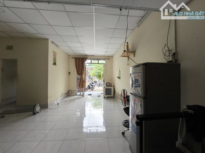 BÁN ĐẤT TẶNG NHÀ CẤP 4 - Q12 - 50M2 - 3,3TỶ TL - 3