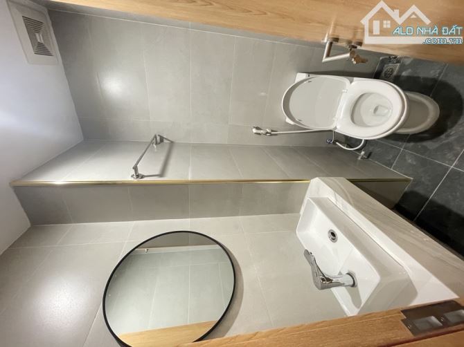 💎💎💎 🏡 ĐẸP ĐỘC LẠ nhà PHỐ TRẠM, Long Biên, Ô TÔ vào nhà, nhỉnh nhẹ 9 tỷ. - 3