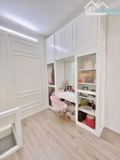 Bán nhà riêng tại Tôn Đức Thắng Lô góc chỉ 5,5 tỷ, 30m2, 4 tầng, 3PN, 3WC - 3