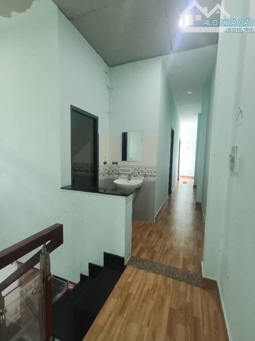 Nhà 2 Tầng gần mặt tiền ĐÔNG HƯNG THUẬN 41, DT 81m2 ( 4 x 21), hẻm 4m nhà đẹp ở ngay. - 3