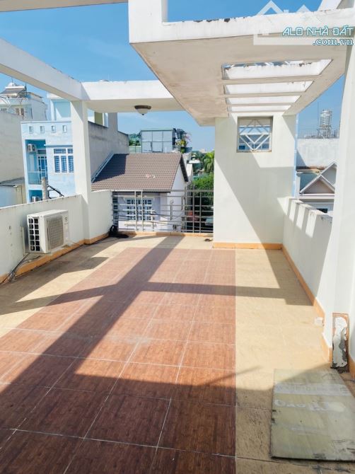 GẤP NHÀ ĐẸP - HẺM XE TẢI TRÁNH NHAU – CHỢ BÌNH THÀNH – CÁCH MT 50M – SỔ VUÔNG A4 - 3