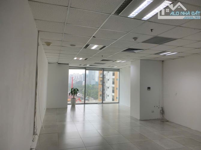 BQL Tòa Nhà Star Tower - Dương Đình Nghệ - Cầu Giấy cho thuê văn phòng giá chỉ 250k/m2 - 3