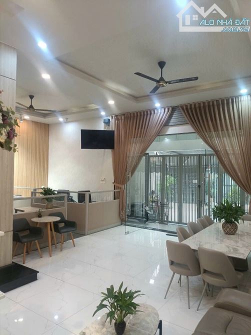 NHÀ SIÊU RẺ MẶT TIỀN Q3 CÒN SÓT LẠI ( 5X 17M ) 7 TẦNG THANG MÁY GIÁ CHỈ 29 TỶ CÒN BỚT - 3