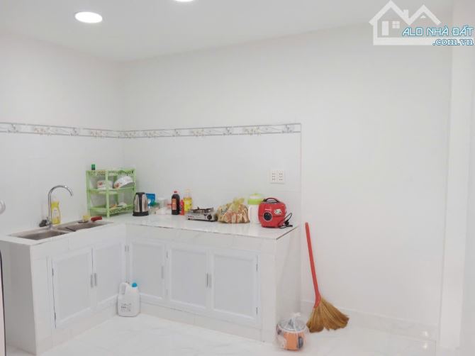BÁN NHÀ BÀ ĐIỂM ,GIÁ 1 TỶ 750 , 60M2 , ĐANG CHO THUÊ 8 TRIỆU / THÁNG - 3
