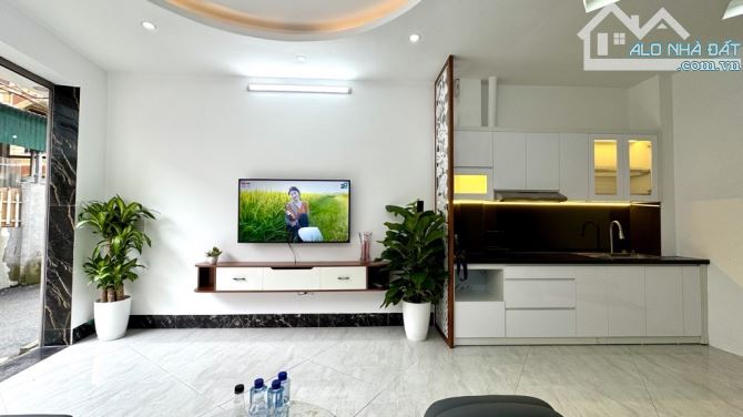 6,98 TỶ - 38M2 - Ô TÔ NGỦ TRONG NHÀ - 5 TẦNG - FULL NỘI THẤT - HÀNG XÓM VH RIVERSIDE - 3