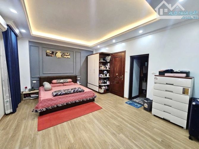 YÊN HOÀ - 38M x 6 TẦNG - MT 6M - GARA Ô TÔ - NHÀ ĐẸP - DÂN XÂY - NGÕ THÔNG - 12.5 TỶ - 3