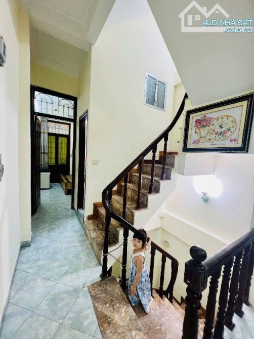 VŨ HỮU - NHÀ DÂN XÂY - GẦN PHỐ - SỔ ĐẸP - TRUNG TÂM THANH XUÂN - 34M2 x 4 TẦNG - 3