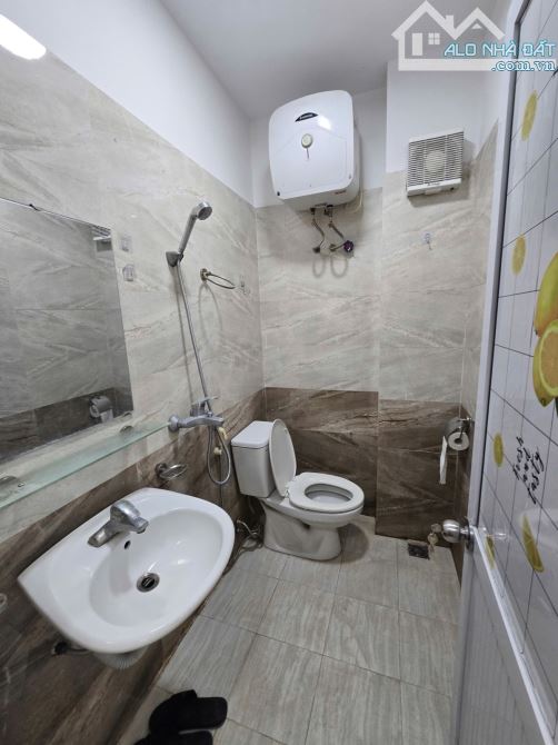 MẶT NGÕ ĐẸP – LÊ QUANG ĐẠO – 4 TẦNG LONG LANH – CHỈ 6.65 TỶ - 3