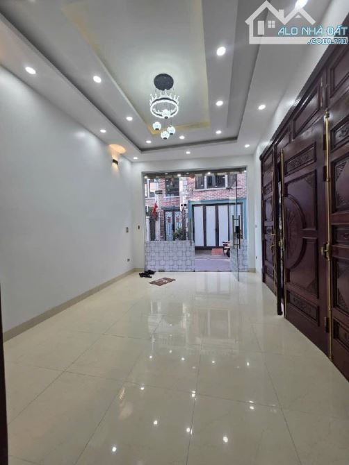 Bán nhà Đức giang Long Biên 47m2 xây 4 tầng ,lô góc thoáng sáng ,ô tô thông - 3