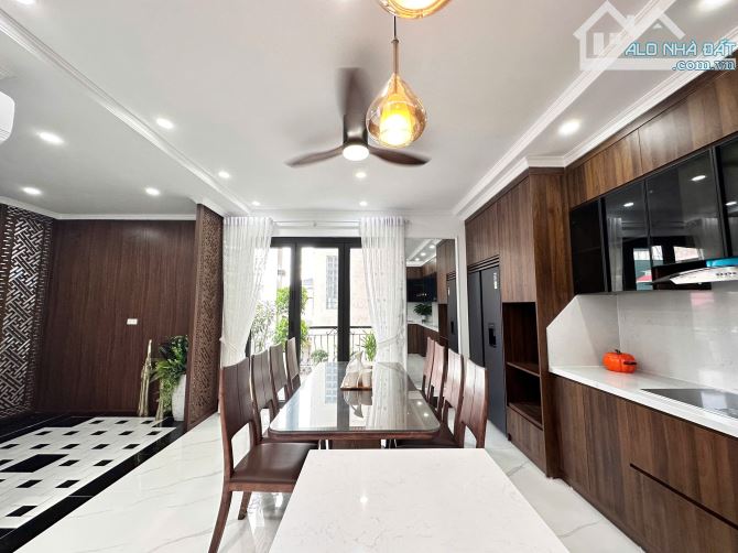 BÁN NHÀ NGỌC KHÁNH BA ĐÌNH Ô TÔ - 52M 6 TẦNG THANG MÁY 18TỶ