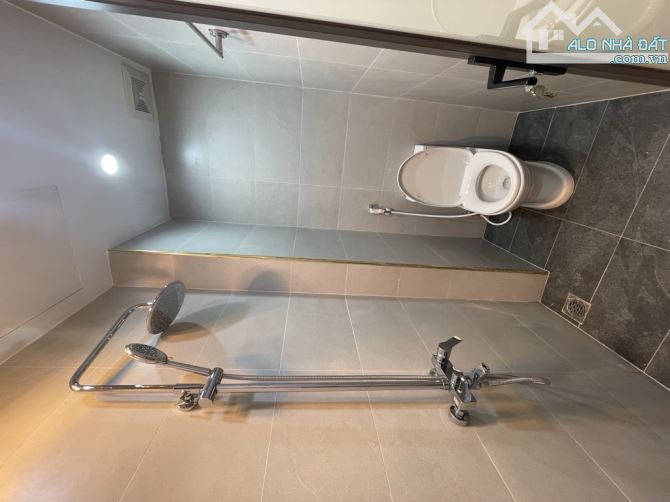 PHỐ TRẠM - NHÀ ĐẸP NHƯ TRANH VẼ - THIẾT KẾ LỆCH TẦNG - FULL ĐỒ - GARA Ô TÔ - 3