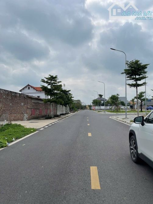 Chính chủ gửi bán 2 lô 85m khu Đấu giá Đan Kim. Hàng cực hiếm. Đường oto thông các ngả Siê - 3