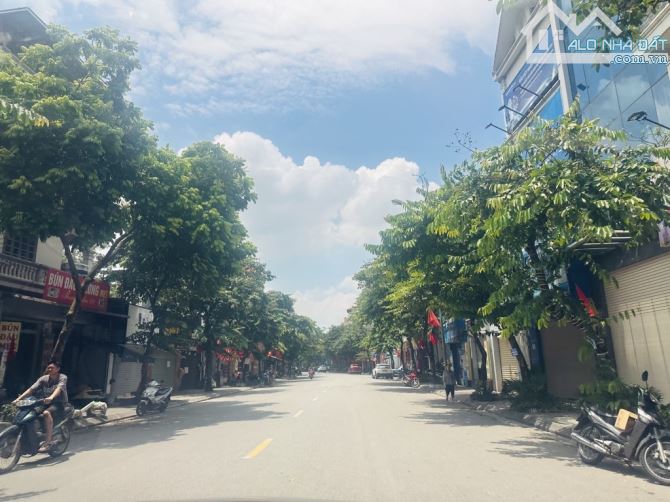 Phố Tư Đình Long Biên-134m MT 7,5m - Vỉa Hè ô Tô Đỗ - Kinh Doanh - Xây Toà Nhà Đẹp - 3