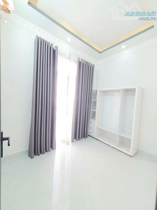 Cho thuê nhà 3 lầu Huỳnh Tấn Phát, NB, DT 3,4 x11m. 4 phòng ngủ. Giá 6 triệu. - 3
