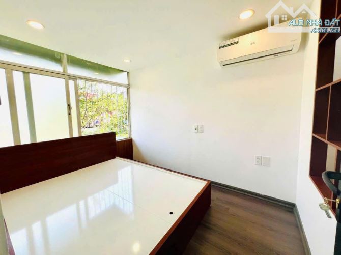 Tập thể 8.3 nhà D1 diện tích 50m 2 ngủ riêng biệt , tặng nội thất - 3