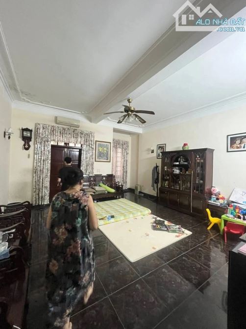 Nhà Phạm Tuấn Tài, Cầu Giấy 70m2 -5 Tầng - Mt6m - Ô tô tránh vỉa hè - Giá 26.5 Tỷ - 3