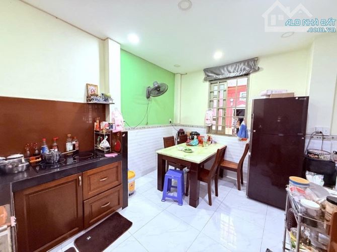 💖 Nhà 2 tầng đường TÔ KÝ, phường ĐÔNG HƯNG THUẬN, Q12, dt 62m2 (18mx6m), Hẻm Ôtô 💰 4,6Tỷ - 3