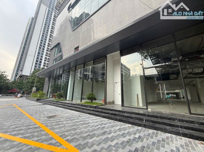 Cho thuê Shophouse TNR goldmark city 73 m2, mt 7m, giá 33 usd/m2 - 3