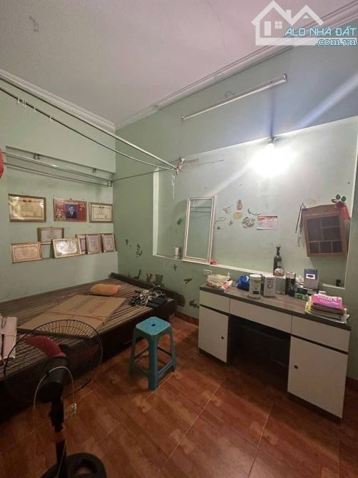 Bán nhà Nam Từ Liêm 42m2 , lô góc , 5 tầng , gần chợ , giá 7.x tỷ - 3