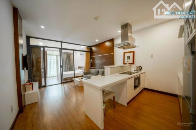CHO THUÊ KHÁCH SẠN 10 TẦNG – PHỐ TÂY BÙI VIỆN, Q.1 DT: 4x18 KC: 10 Tầng có 21 Phòng - 3