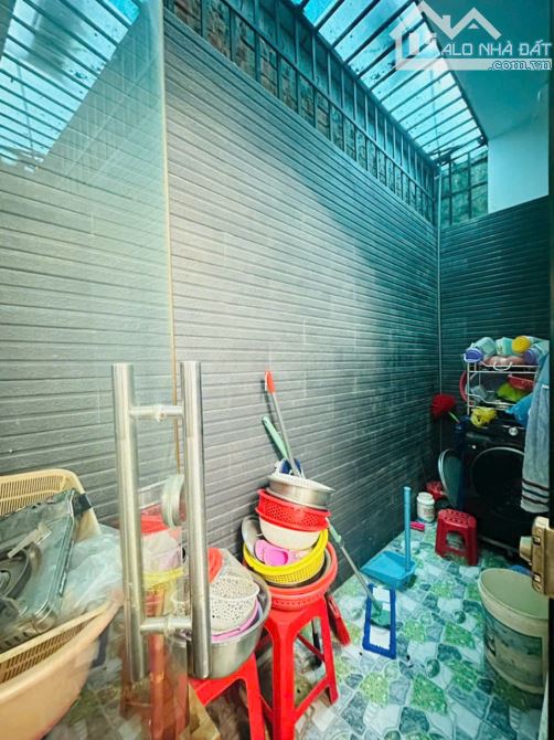 Bán nhà mặt tiền hẻm Dương Cát Lợi, Nhà Bè, Dt  4 x15m, 3 lầu. Giá 6,79 tỷ - 3