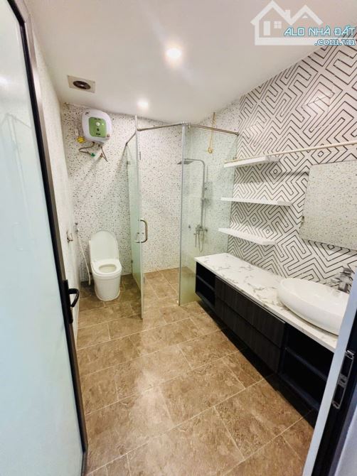 Cho thuê nhà riêng Xã Đàn, Đống Đa 40m x 5T giá 15 triệu, MỚI TINH, 100m ra phố - 3