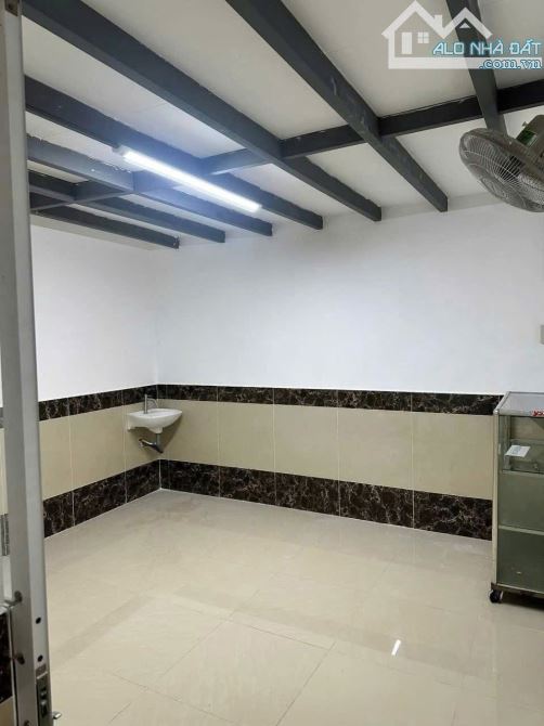 Cần bán gấp nhà vì kẹt nợ vị trí Tân Hiệp,Hóc Môn – giá 980triệ.u, bớt lộc có Sổ Hồng Riên - 3