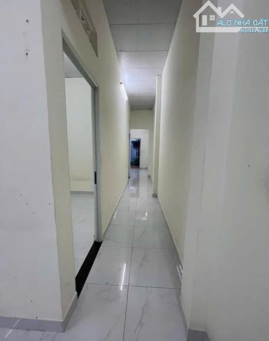 Chú Hùng gừi bán gấp căn nhà ở Tân Phú Trung- Củ Chi. DT 103m2, Giá chỉ có 910tr, SHR - 3