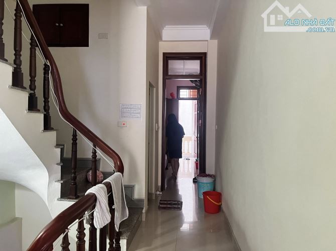 BÁN GẤP NHÀ NGHĨA TÂN -TT CẦU GIẤY – 33M2 – 4 TẦNG –DÒNG TIỀN – GẦN PHỐ – GIÁ 9.87 TỶ - 3