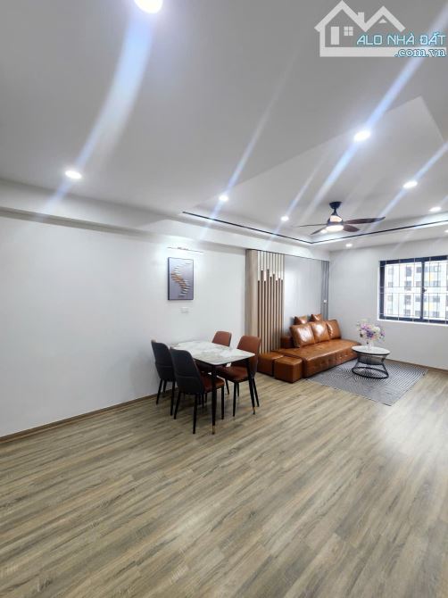 Chủ cần bán gấp căn hộ tòa B1-B2 Hud2 67m2 thiết kế 2pn - 2vs - 3